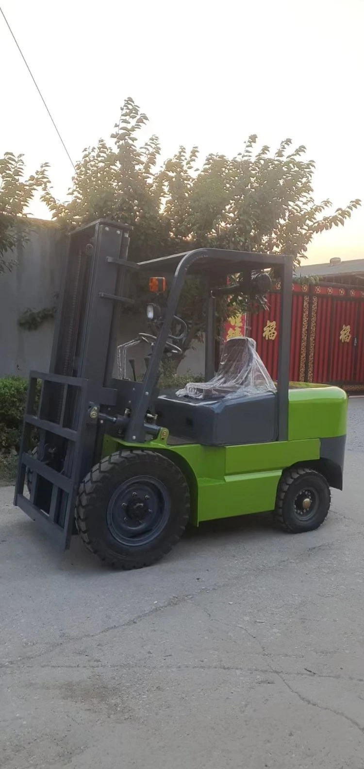 China Diesel Hydraulic Small Forklift 2 Ton 2.5 Ton 3 Ton Diesel LPG Forklift Four Wheels Forklift with Good Quality Gas Mini Stacker Pallet Truck Gas Forklift